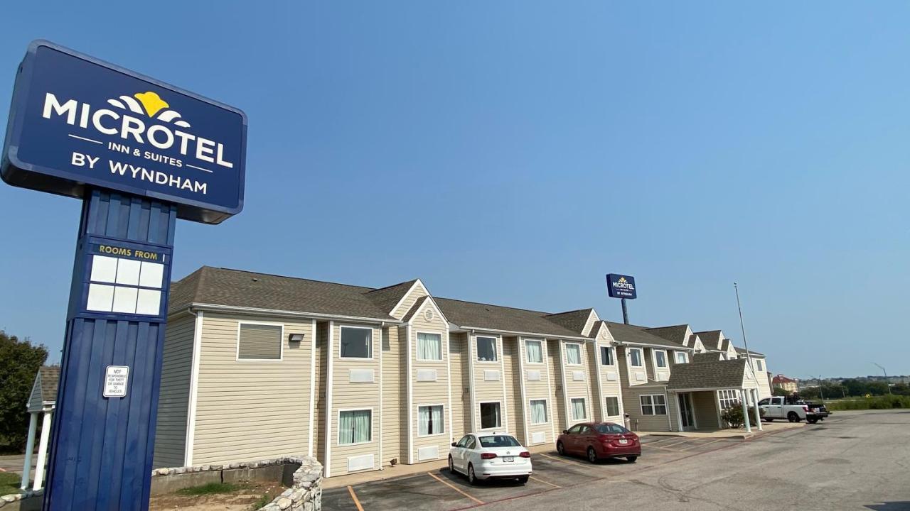 Microtel Inn & Suites By Wyndham ארדמור מראה חיצוני תמונה