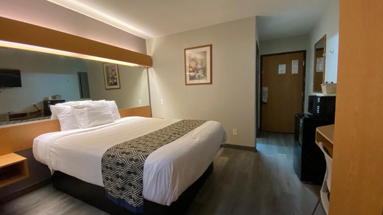 Microtel Inn & Suites By Wyndham ארדמור מראה חיצוני תמונה