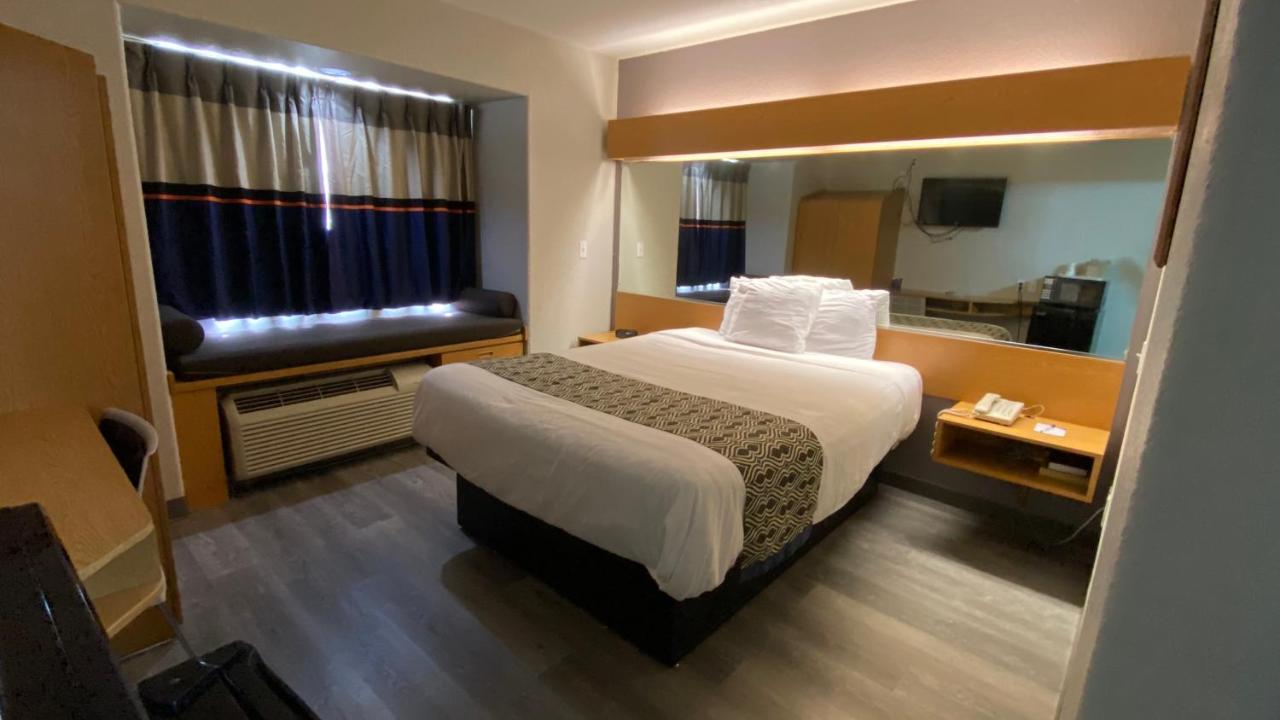 Microtel Inn & Suites By Wyndham ארדמור מראה חיצוני תמונה