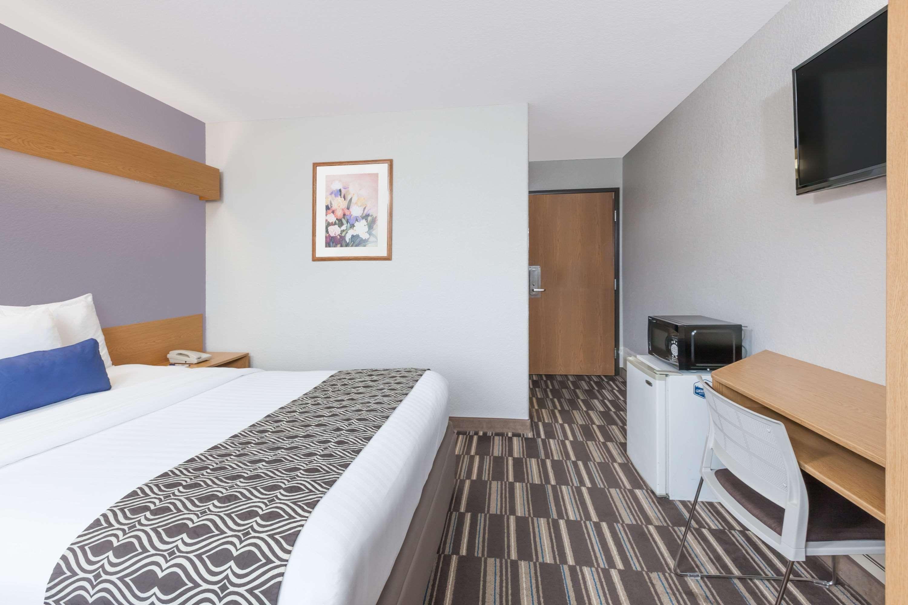 Microtel Inn & Suites By Wyndham ארדמור מראה חיצוני תמונה