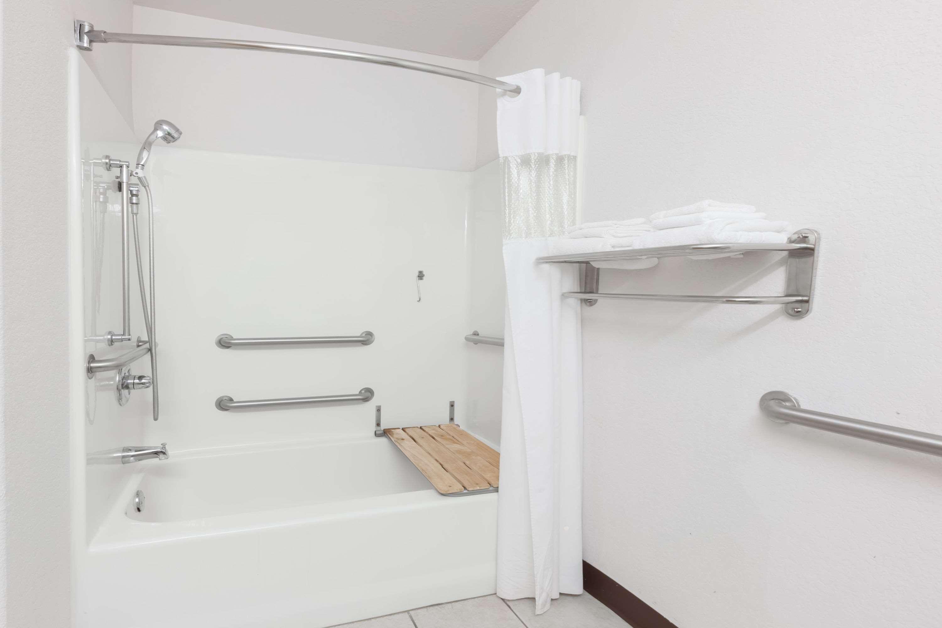 Microtel Inn & Suites By Wyndham ארדמור מראה חיצוני תמונה